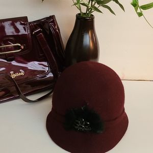 Downtown Abby style felt hat